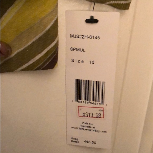 Beautiful Jacket - Picture 4 of 4